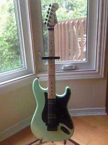 Charvel So Cal with case (Tremel-no installed)