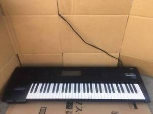 Korg 01w FD 61 Key Workstation S