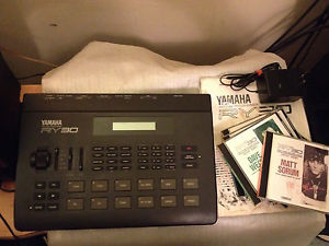 Yamaha RY30 Rhythm Programmer Drum Machine and 6 rare Rhythm Sound Cards