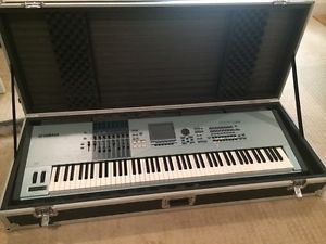 Yamaha XS8 88 key Keyboard Synthesizer