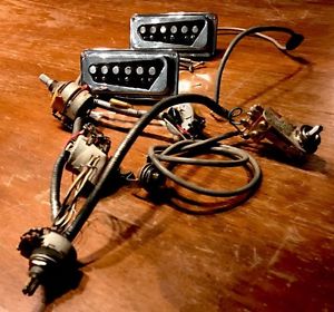 1959 MARTIN D-18E / D-28E DEARMOND ROWE PICKUPS WITH WIRING HARNESS AND POTS