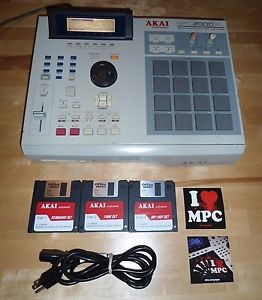 Akai MPC 2000XL FULLY SERVICED Floppy Drive Drum Kit Latest OS V.1.20 32MB RAM