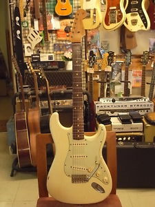 Fender Custom Shop: TimeMachineSeries 1960Stratocaster Relic (2006) USED
