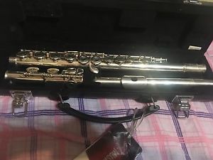 2014 flute only used for concert well taken care of new pads and cork