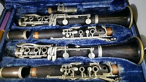 Two VINTAGE PROFESSIONAL BUFFET CRAMPON R13 Bb WOOD CLARINET IN DOUBLE CASE WOW!