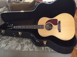 Gibson 2016 LG-2 American Eagle Acoustic Guitar Natural Finish w/ Case