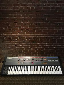 Vintage Roland Juno 106 Synthesizer in excellent condition! SERVICED! 60 6 JU
