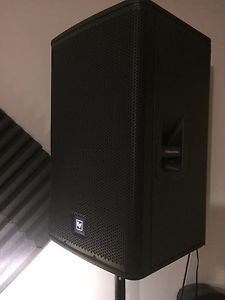 2x Electro-Voice EV ELX115P 15