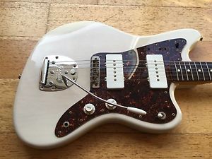 FENDER JAZZMASTER '66 REISSUE 2002-04 MIJ TRANSLUCENT OLYMPIC WHITE JAPAN