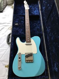 Left handed Larrivee Bakersfield Daphne Blue