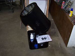 SearchLight,free shipping NEW 1000-watt plugs in to 110v outlet  super bright