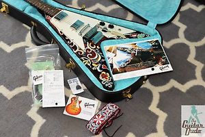 2006 GIBSON CUSTOM SHOP JIMI HENDRIX PSYCHEDELIC FLYING V INSPIRED BY SERIES