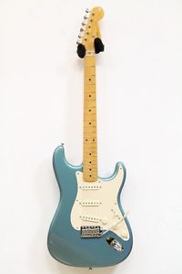 Fender American Vintage 1957 Stratocaster Thin Lacquer Electric Guitar