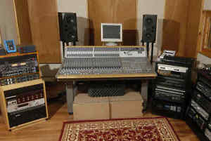 Audient ASP8024 - 24 -channel Inline Analog Mixing Console