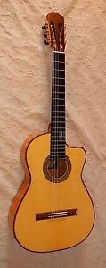 Cervantes Santos style Flamenco guitar / spruce top / cypress back+sides