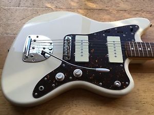 FENDER JAZZMASTER '66 REISSUE 2014 MIJ JD- SERIAL VINTAGE WHITE JAPAN