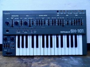 Roland SH-101 Keyboard Synthesizer　in excellent condition from Japan