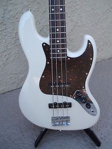 FGN - Fujigen Jazz Bass Neo-Classic NCJB - MIJ w/ Fender Gig Bag