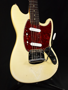 FREESHIPPING VINTAGE 1966 FENDER MUSTANG USA ELECTRIC GUITAR