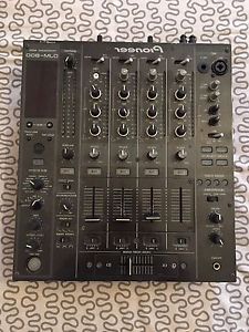 MIXER DJM 800 DELLA PIONEER