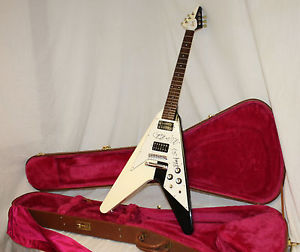 Gibson Rudolf Schenker Flying V -Autographed by Uli Jon Roth and Rudolf Schenker