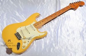 Fender Japan 1984-1987 ST72 Component Vintage White Made in Japan Used #g2165