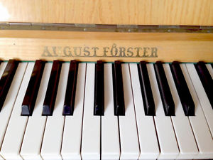 August Förster Klavier