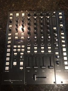 Rane 68 Sixty-Eight Mixer with Novation Dicers
