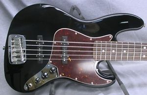 2017 USA made G&L JB5 Bass