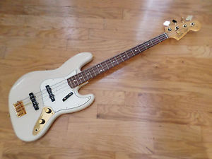 1988 Fender American Vintage '62 Jazz Bass Translucent Mary Kaye FinishFullerton