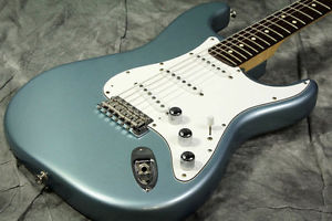Used Fender USA / Highway One Stratocaster MOD from JAPAN EMS