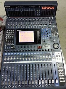 Yamaha DM1000 V2 Digital Mixer With Meter Bridge MB1000