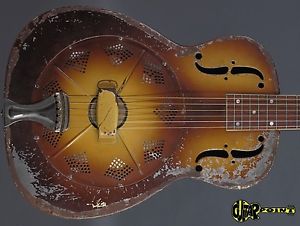 1935 National Triolian Round neck 14 fret Resonator Guitar Metal Body Brownburst