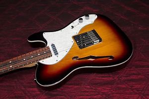 Fender Deluxe Thinline Telecaster Rosewood Fingerboard 3-Color Sunburst 030612