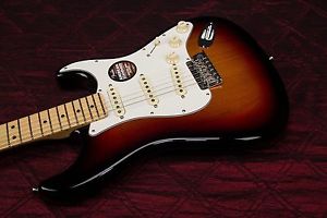 Fender American Standard Stratocaster Electric Guitar 3-Color Sunburst 030709