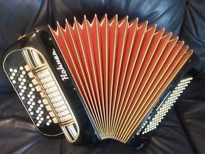 Acordeón Accordion akkordeon HOHNER RIVIERA III 96 BAJOS