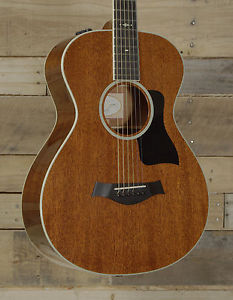 Taylor 522e 12 Fret Acoustic Electric Guitar w/ Case