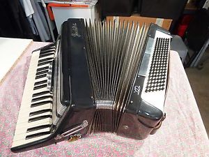 Accordéon FRONTALINI Marque / Type Frontalini N°233/19