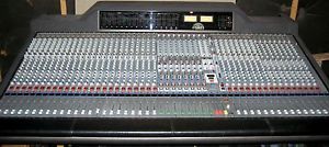 Amek Recall 40x8x2 Analogue Audio Mixing Console Superb Condition