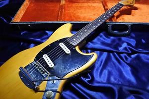 Fender USA Mustang Short Scale E-Guitar Free Shipping