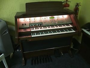 Orla GT9000 Home Organ - STOCKROOM CLEARANCE PRICE!