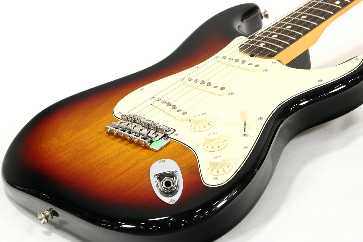 Used Fender Mexico / Classic Series 60s Stratocaster Lacquer 3-Color Sunburst Fe