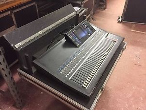 Yamaha LS9-32 Digital Mixing Console With Flight Case