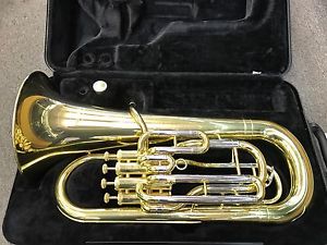 Yamaha YEP 321 Euphoinum Horn 4-Valve. Newest Style. Very good condition