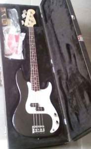FENDER P BASS 2013 MADE IN USA MINT PRECISION BLACK