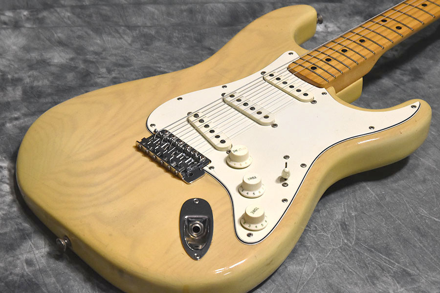 Used Fender / 1973 year made Stratocaster Blonde from JAPAN EMS