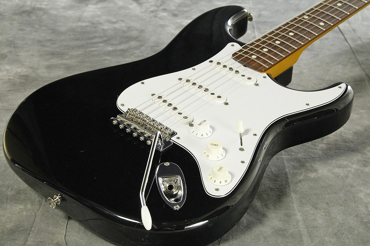 Used FENDER JAPAN Fender Japan / Stratocaster ST62-US BLACK from JAPAN EMS