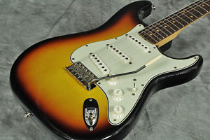 Used Fender USA Fender USA / New American Vintage '59 Stratocaster 3-Color Sunbu