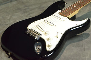 Used Fender USA Fender USA / FSR American Vintage 70s Stratocaster Black