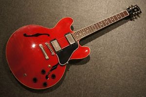 Gibson ES-335 DOT 2005 Semi Acoustic Type E-Guitar Free Shipping